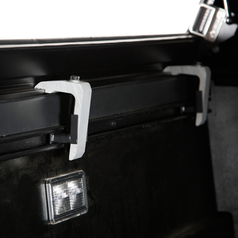 EXP Truck Cap With Sliding Front Glass