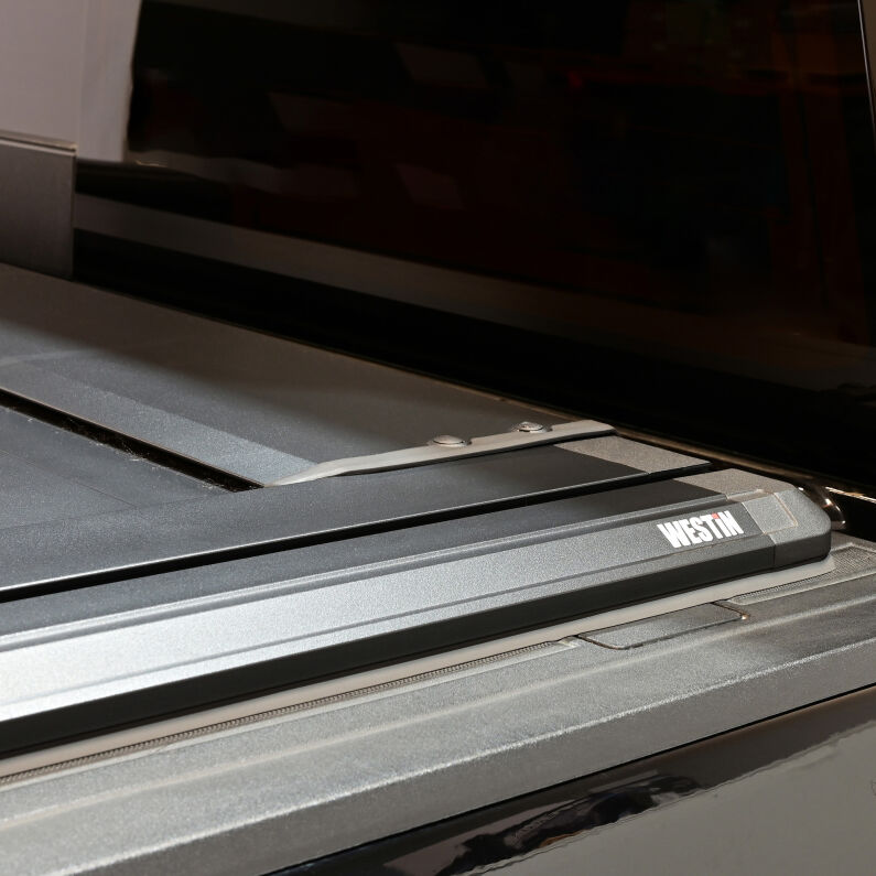 Electric Retractable Tonneau Cover