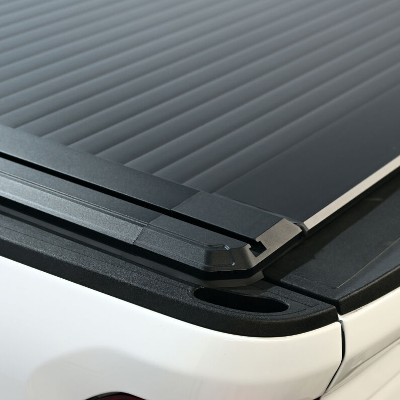 Manual Retractable Tonneau Cover