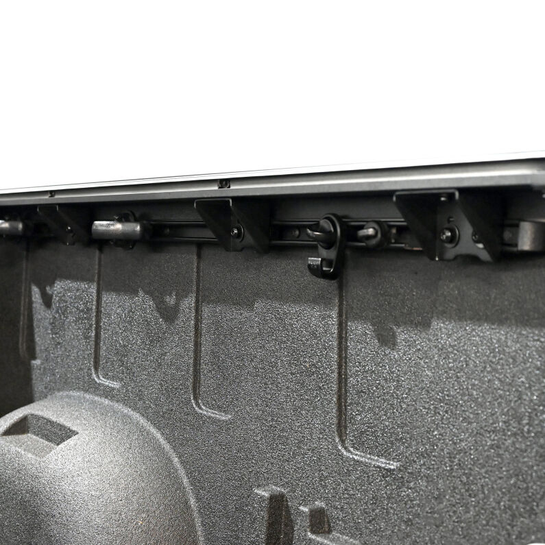 Manual Retractable Tonneau Cover
