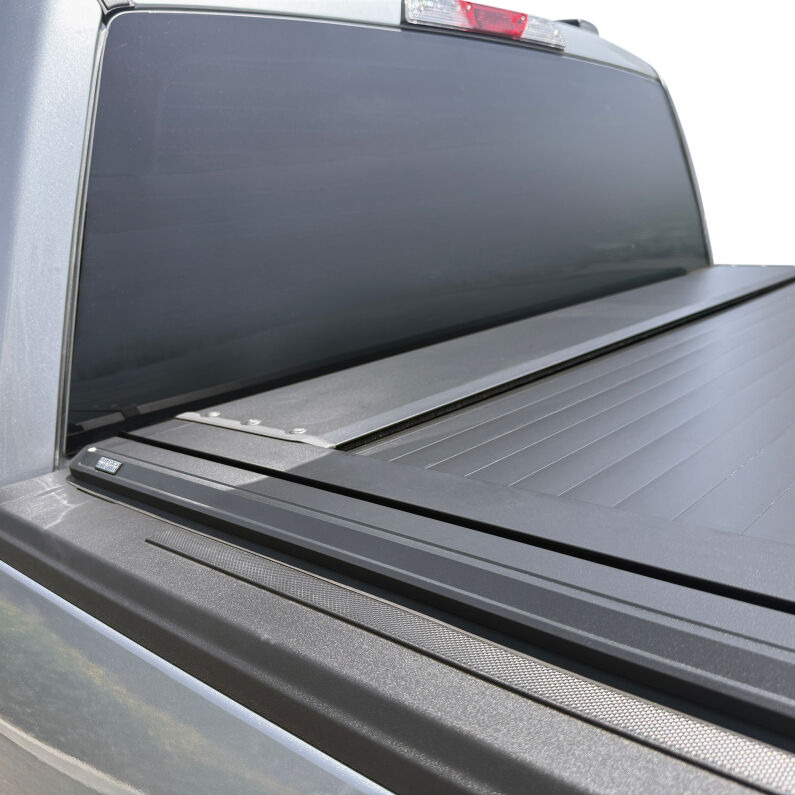 Manual Retractable Tonneau Cover