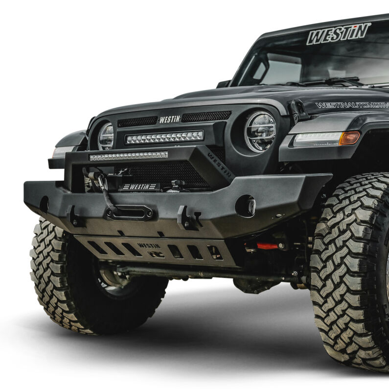 WJ2 Full Width Front Bumper w/LED Light Bar Mount