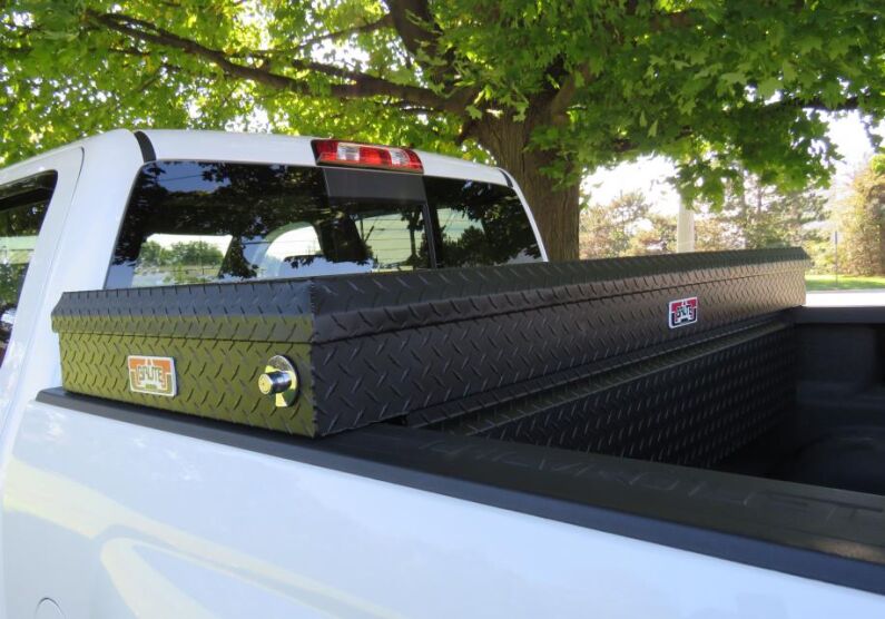 Brute Crossover Full Lid Tool Box