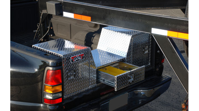 Brute V Shape Goose Neck Tool Box